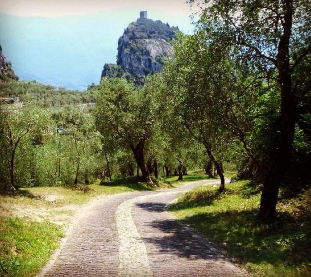 Appartamento Il Soffio Арко Экстерьер фото